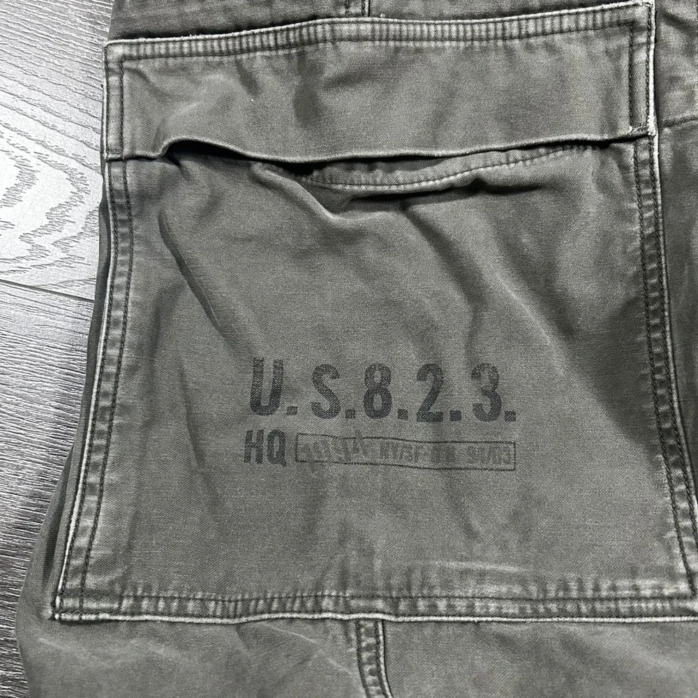 Vintage Old Navy Mens Baggy Cargo Pants‎ Olive Green Military Stencil 36x32 Y2K